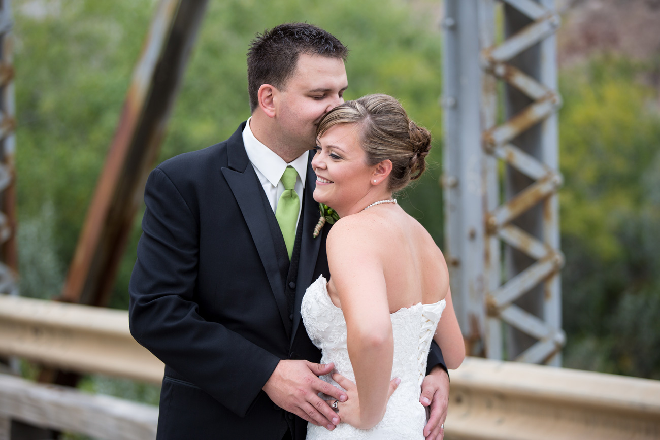 CJ & Jasen - Drumheller Wedding Photography - Calgary Wedding Photographer (32)