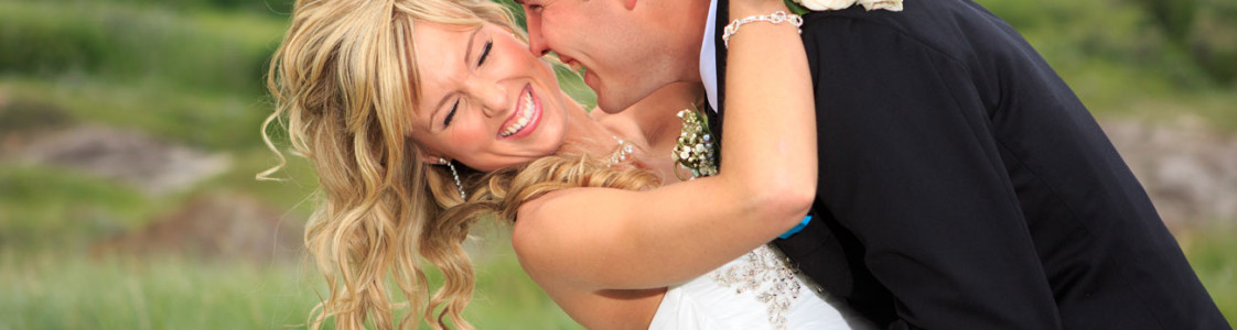 Lieke & Tyrel {Wedding in Alberta’s Badlands}